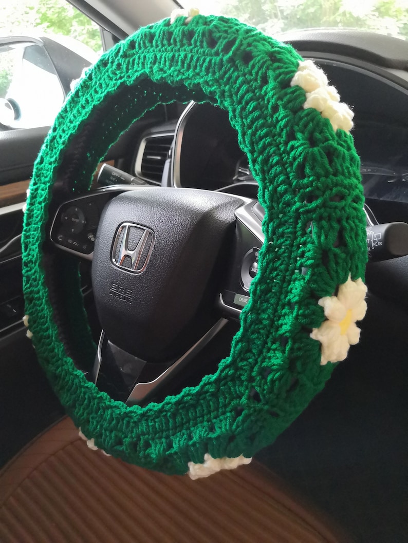 Crochet Daisy Steering Wheel Coversteering Wheel Coverdaisy Etsy