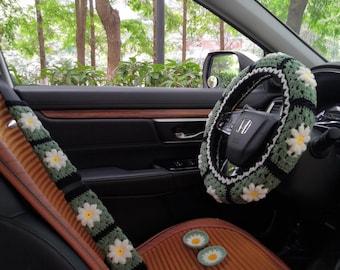 Crochet Daisy Car Accessory Set: Steering Wheel Cover & Seat Belt Cover