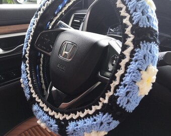 Crochet Daisy Steering Wheel Cover: Handmade Car Accessory (14-15in)