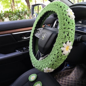 Crochet Steering Wheel Cover For Women,Cute Daisy Flower Seat Belt Cover, Car Coaster,Handmade Car Steering Wheel Cover,Gift For Her