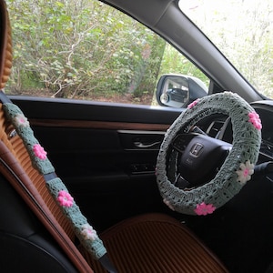 Steering Wheel Cover for women,Crochet Daisy Steering Wheel Cover,Steer Wheel Cover,Sunflower Seat belt cover,Cute Steering Wheel Cover,gift