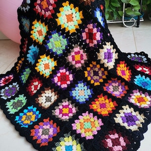 Sweet Continuous Granny Square Blanket ,Crochet Baby Blanket ,Floral Blanket,Baby Afghan,Throw, Handmade Blanket, Home Hecor ,Gift Blanket