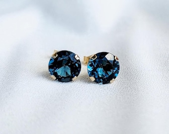 Orecchini a lobo con topazio blu di Londra / Topazio blu di Londra autentico / Oro 14 carati placcato, oro massiccio 14 carati o argento sterling / Pietra portafortuna di dicembre