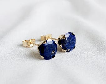 Lapis Lazuli örhängen | Djupblå ädelstensörhängen | Celestial Gold Fleck Smycken | Minimalistiska, nätta guld- eller silverörhängen |