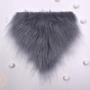 1 / 2 / 4 / 8 pcs, Large, Light Gray Faux Fur Gnome Beard, Pre-cut Gnome Beard, Beard Faux Fur Fabric, Faux Fur for Crafts, 14x13cm/5.5x5.1"
