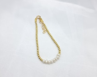 Tiny Pearl Bracelet, Dainty Pearl Bracelet, Beaded Pearl Bracelet, Gift For Her, Fresh Water Pearl Bracelet, Delicate Pearl Jewelry