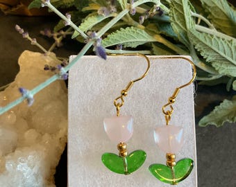 Pink Tulip Earrings - Flower jewelry - Simple Beaded fashion