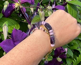 Amethyst & Agate Beaded Bracelet: Gold Plated Chain, Adjustable