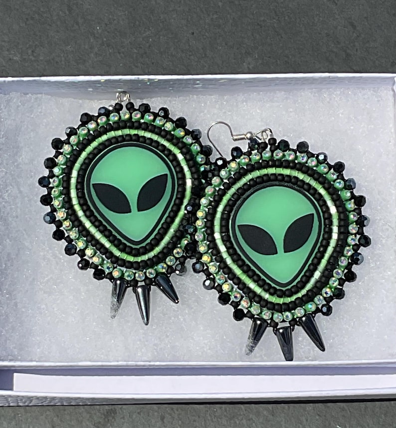 Alien - Glow in the dark - Flat stitch beaded earrings with daggers - French hooks image 1