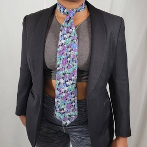 Vintage Floral Pastel Tie
