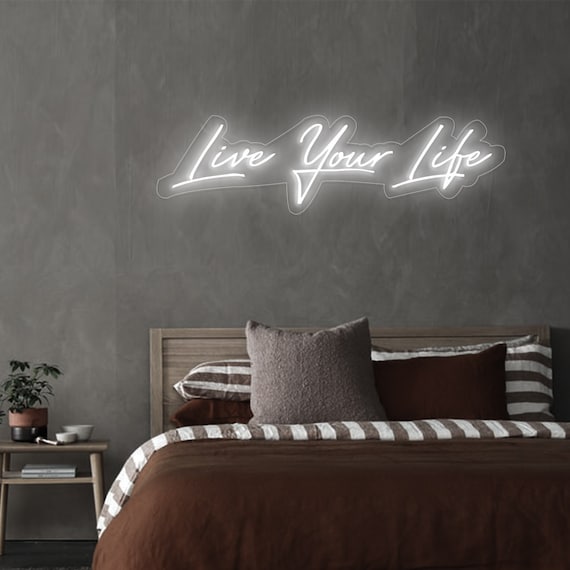 Vivi la tua vita Decorazioni da parete con insegne al neon personalizzate,  decorazioni per la camera da letto con insegne al neon, insegne luminose al  neon Regali personalizzati -  Italia