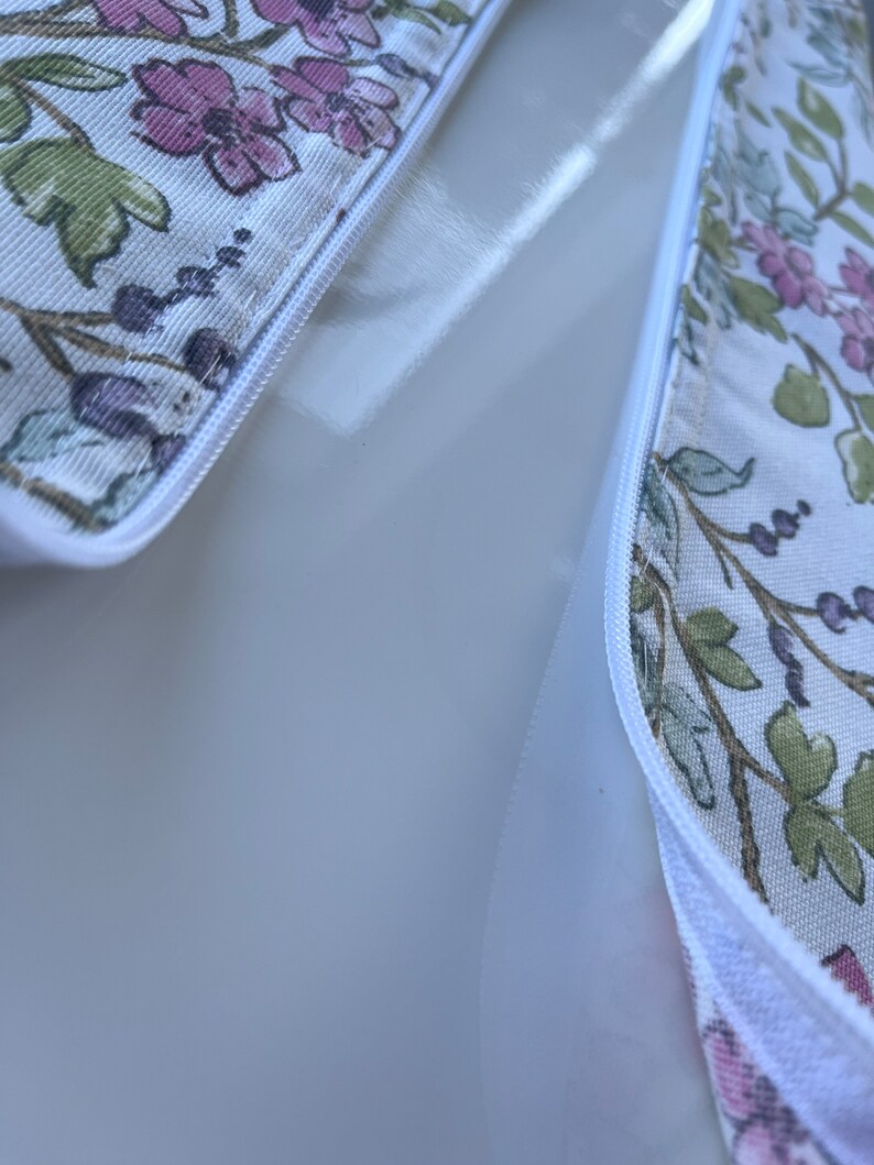 Tablecloth With Umbrella Hole. Waterrepellent Outdoor Tablecloth With