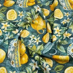 Round Oilcloth Tablecloth – Waterproof Wipe Clean Table Cover – Water-Repellent Teflon Tablecloth for Kitchen Dining, Outdoor or Patio Table