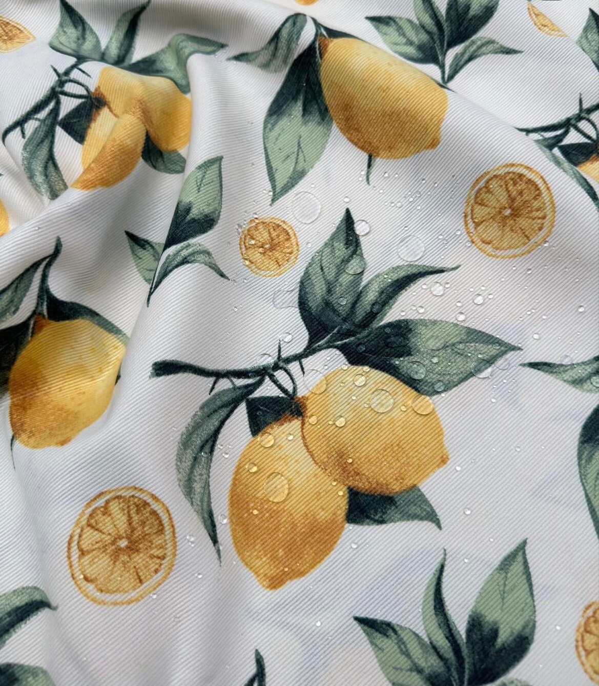 Lemon Decor Waterrepellent Tablecloth With Lemons on a Milky
