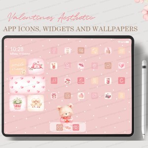 Puede incluir: Un letrero de madera rústico con el texto "Welcome to our home" en un estilo manuscrito. El letrero presenta un acabado envejecido y un diseño sencillo y acogedor, perfecto para un porche o entrada.