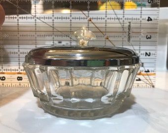 Crystal dish with lid