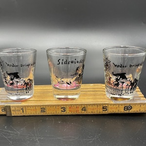 Lot of 3 Vintage Mid Century Bartlett Witzige Cowboy Novelty Shot Gläser/Jiggers
