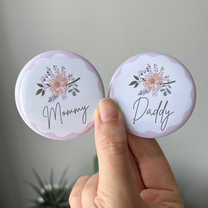 Floral Mommy to Be Baby Shower Pin, Daddy to be Badge, Flower Baby Shower Party Pins, Gender Reveal, Beige Buttons, Party Gift Favors