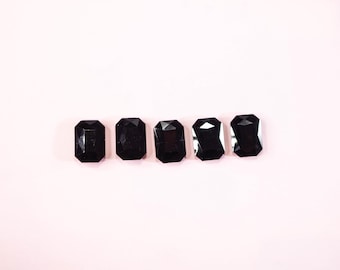 Bijoux de la couronne rectangle Morrigan 18 x 25 mm - 5 pièces - strass rectangles noirs avec dos pointu - strass en verre noirs