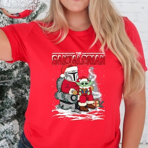 Jultröja med Santalorianen och Baby Yoda, Disney-tomtetröjor, Star Wars-tröja, vintertröja, bästa paroditröjor, rolig jultröja. bild 1