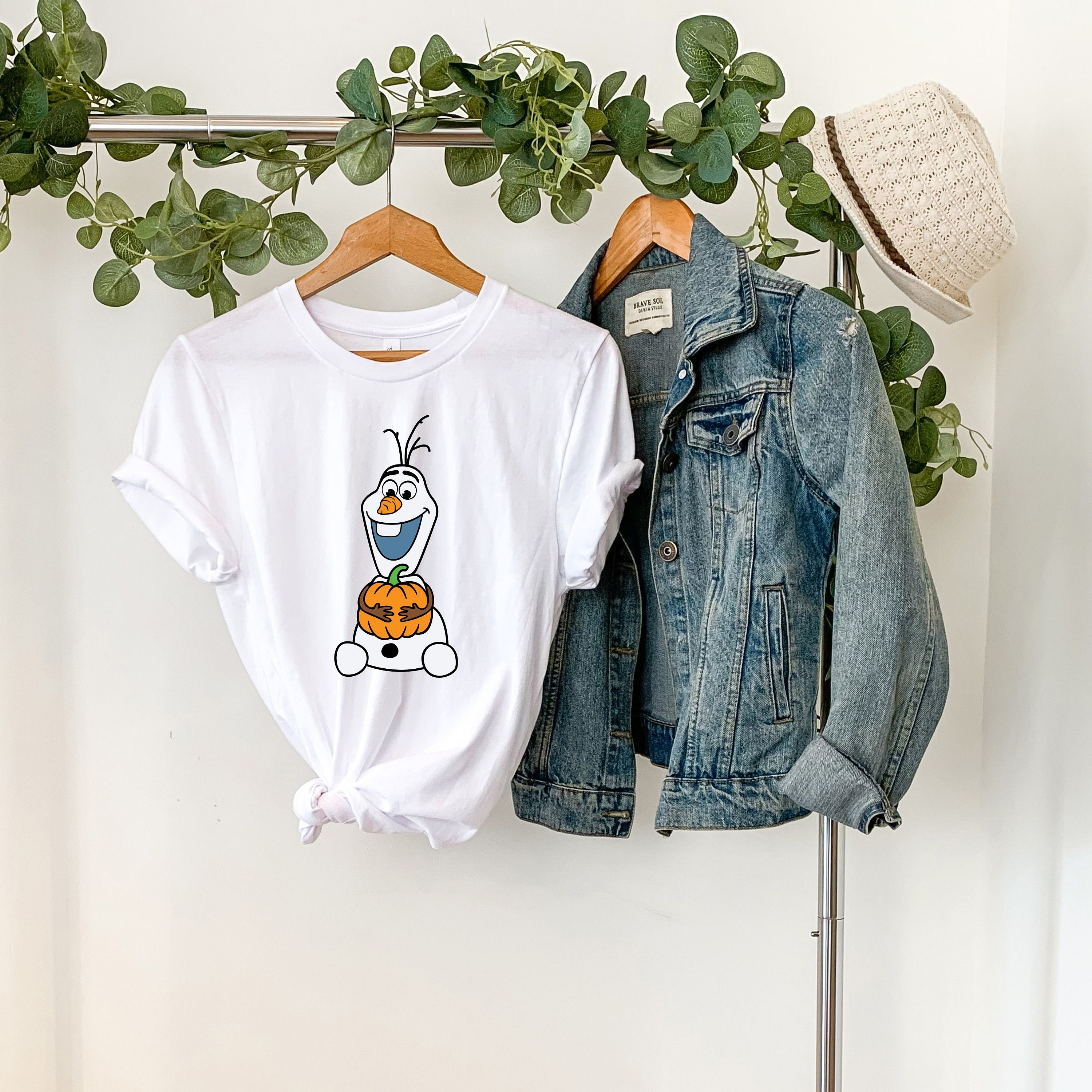 Discover Camiseta Olaf Muñeco de Nieve de Frozen Disney Personaje Divertido Lindo Vintage para Hombre Mujer