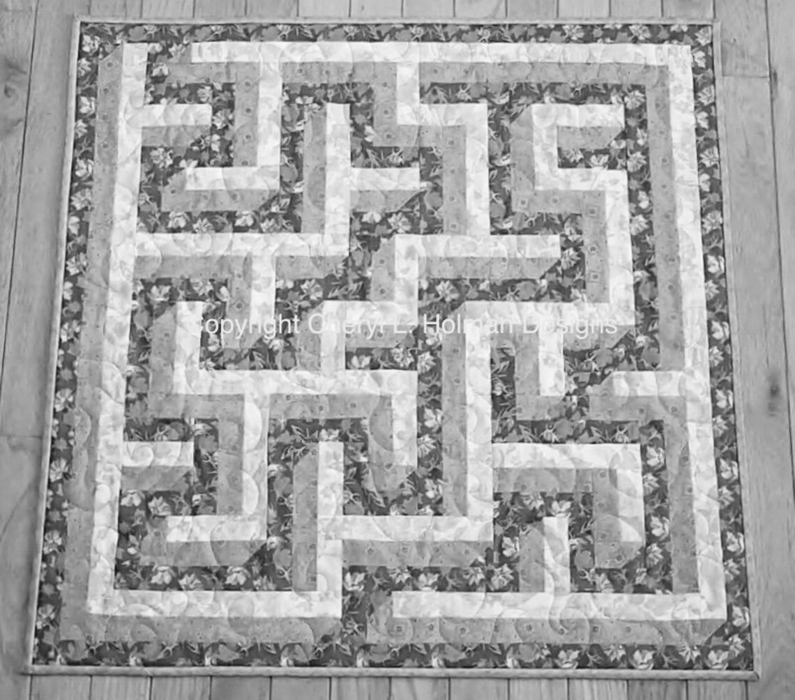 In and Out 3D Maze Quilt Pattern 5 Sizes 30 Sq., 44 Sq., 59 Sq., 74 Sq