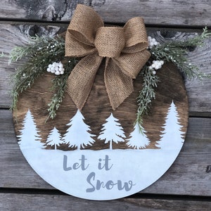 18” Let It Snow Door Hanger