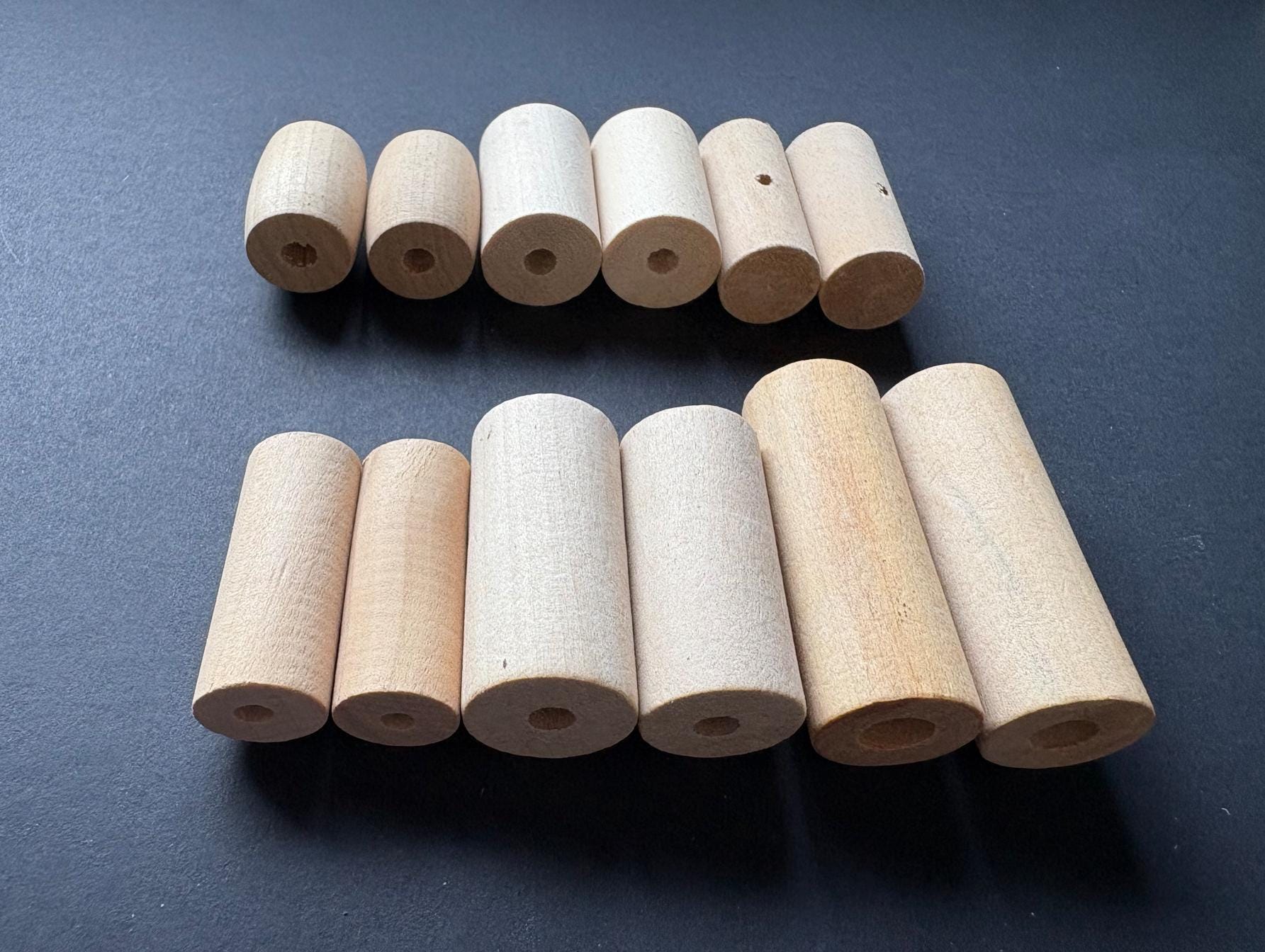 EXCEART Palline di Legno Non Finite 35Mm Perle di Legno Artigianali Fai da Te Perline Forniture Senza Foro per La Fabbricazione di Gioielli Fai da Te (Colore del Legno) 20 Pezzi
