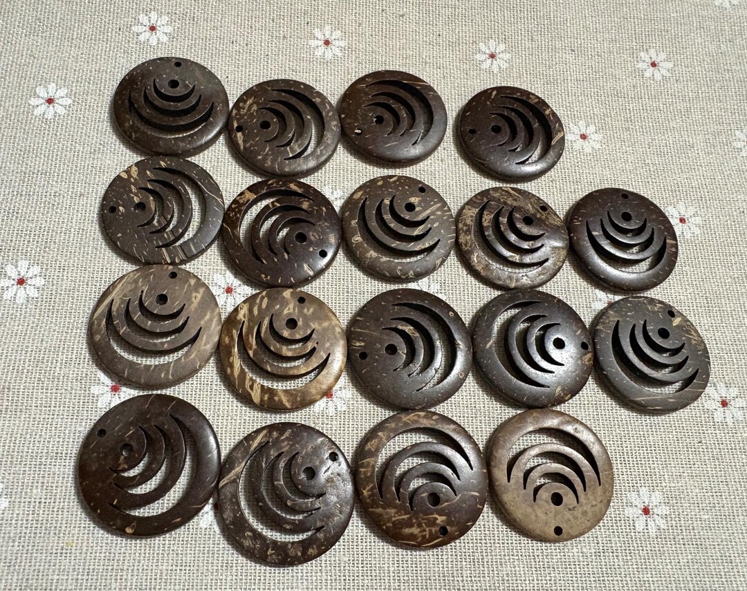 As Picture 18pcs 30mm Hollowed Coconut Shell Circle for Pendant Coconut ...