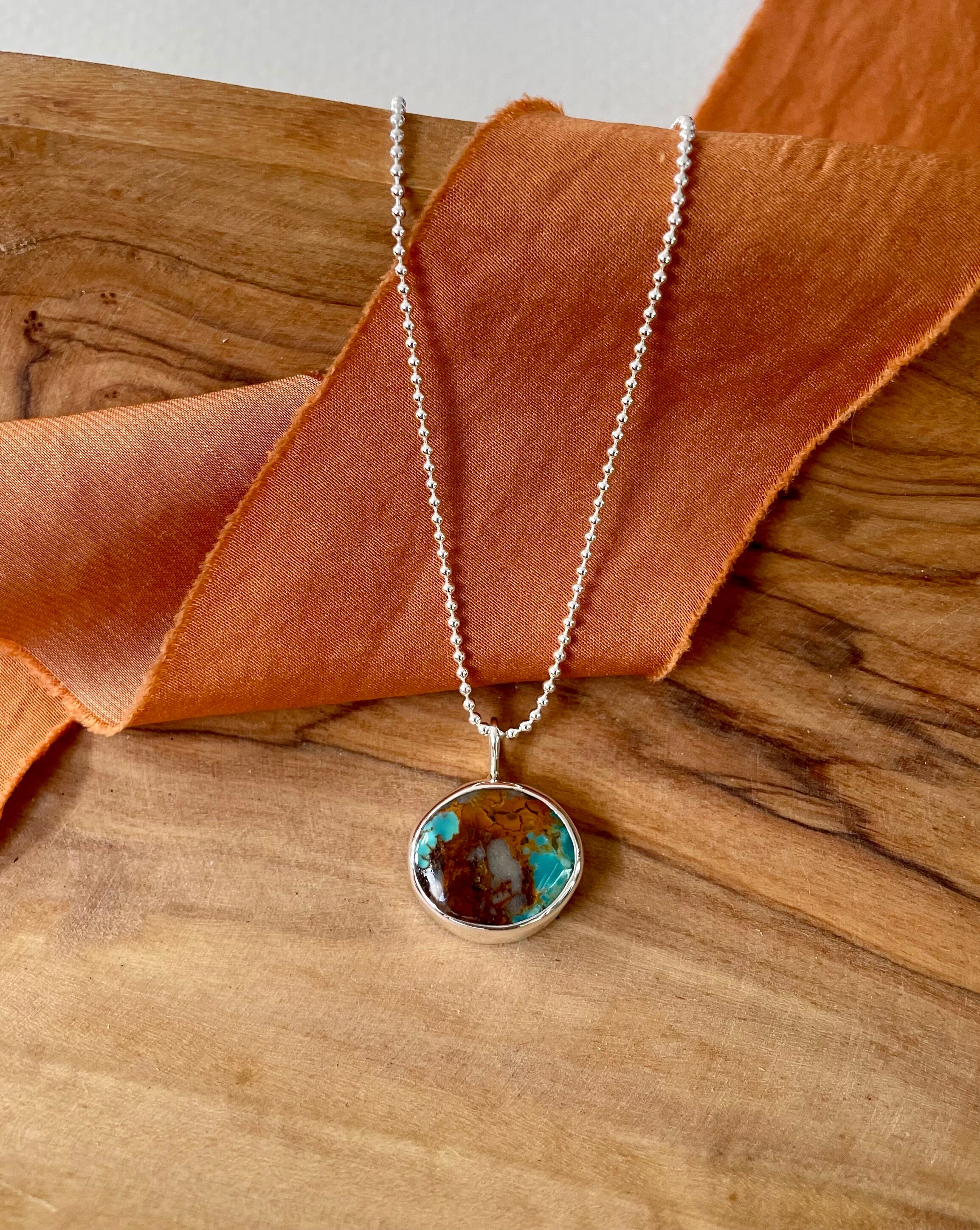 The Almont Turquoise Ribbon Necklace