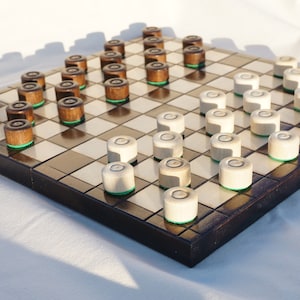 Juego de damas de madera pequeñas personalizadas: juego de mesa plegable hecho a mano de 11" (28 cm)
