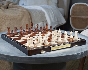 Gepersonaliseerde magnetische houten schaakset: handgemaakt opvouwbaar ontwerp (35 cm)