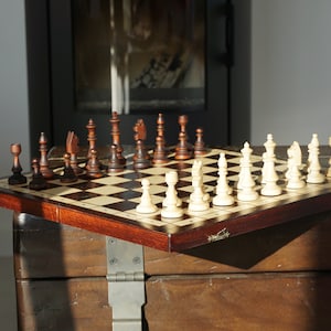 Gepersonaliseerde magnetische houten schaakset 15" (38 cm), GRATIS personalisatie, perfect verjaardagscadeau, gratis expresverzending