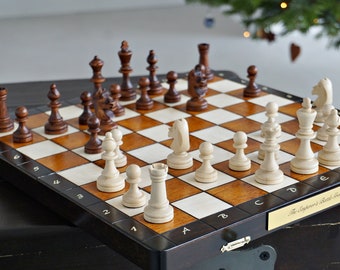 Gepersonaliseerde magnetische houten schaakset: handgemaakt opvouwbaar reisspel (14 inch)