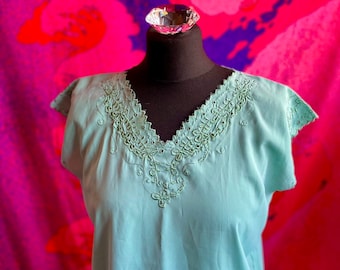 Vintage duck egg blue embroidered v-neck sleeveless blouse