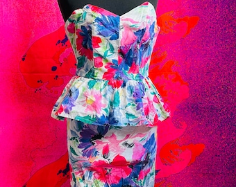 Vintage 1980s Topshop strapless floral sweetheart cocktail dress with peplum waist