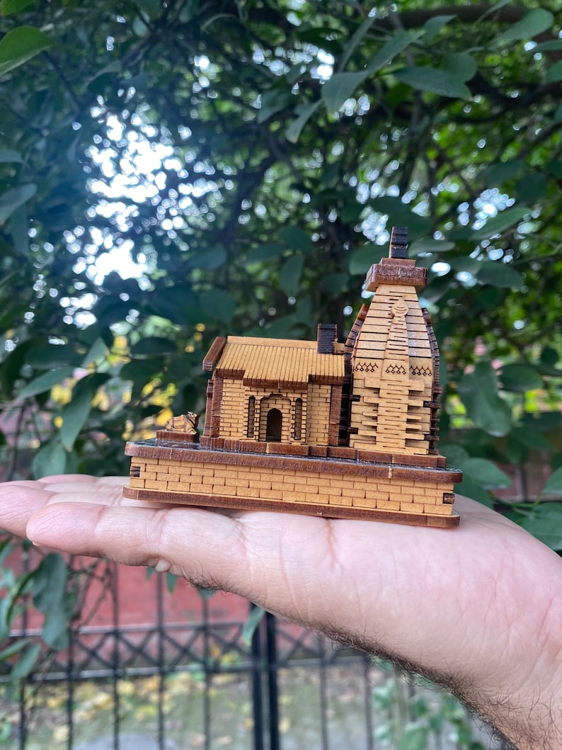 Kedarnath temple wooden miniature, Indian pilgrimage model, lord shiva Adi yogi abode, Hindu religion, wooden model, image 2