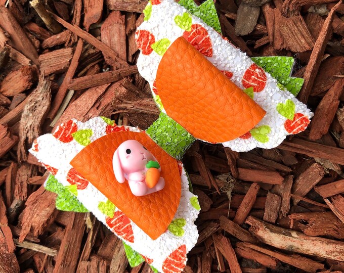 Easter Carrot Hair Bow Clip with Bunny Charm – Toddler Spring Accessory