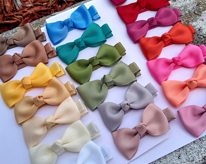 Mini Knot Bow Alligator Clip: Fine Hair, Newborn Gift
