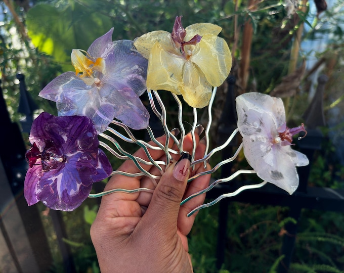 Handmade Resin Orchid Hair Comb: Botanical Wedding Hairpiece