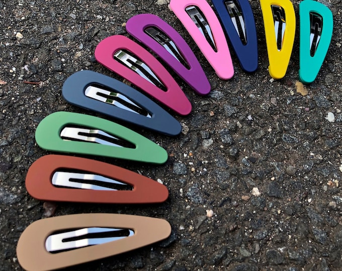 Large Matte Acrylic Snap Hair Clip: Women's Spring Accessory