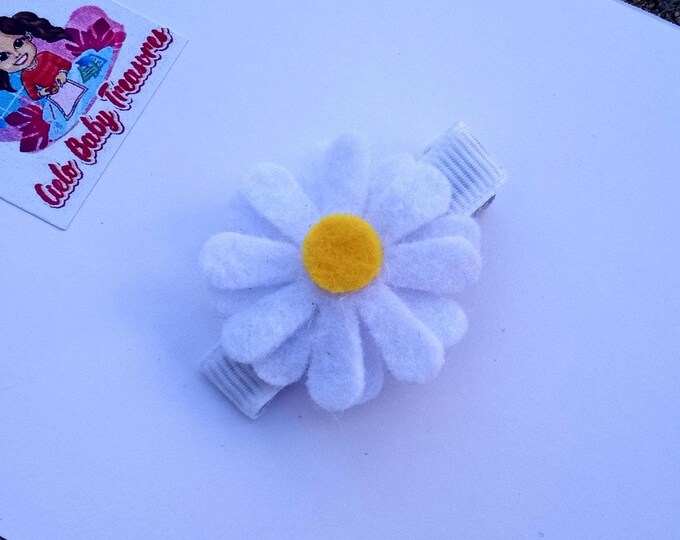 Felt Daisy Hair Clip: Baby Girl Flower Accessory
