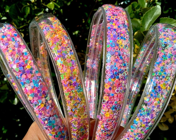 Name Shaker Clip or Headband-Personalized Confetti Holiday-Glitter Sequin-Love-Sparkle-Rainbow Birthday-Bat Halloween-Ghost-Reindeer-pumpkin