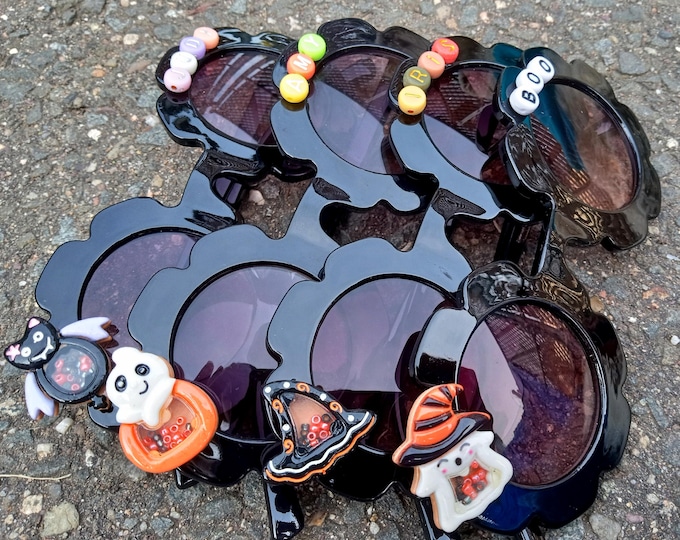 Black Personalized Sunglasses/Shaker Clay Halloween/Name glasses/Bat Glitter Ghost BOO/Bloody Dripping/Blood Drip//Witches hat/Scare/Spooky/