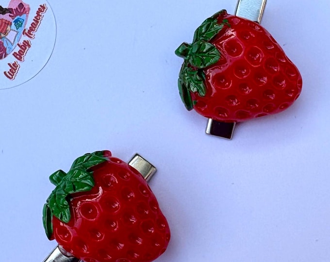 Set of 2 Strawberry Hair Clips– Resin Summer Fruit Hair Pins