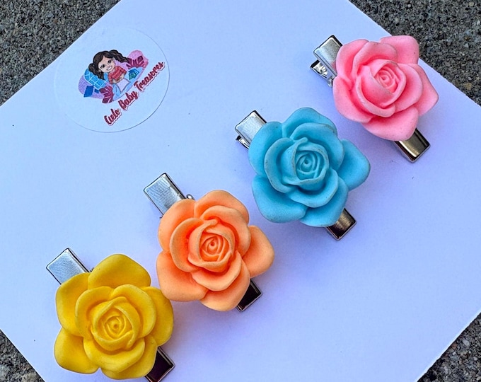Set of 4 Small Flowers Hair Clips: Hawaiian Summer Acetate