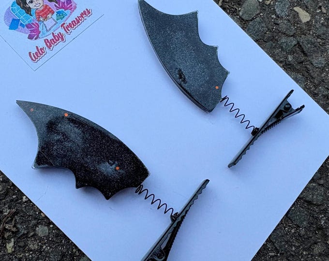 Resin 2 Glitter Bat Hair Clips: Halloween Pigtail Bow-Black law-Gift-Women Girl-Fun-Party-Accessories-Acetate-Spooky Bows-Trick or Treat