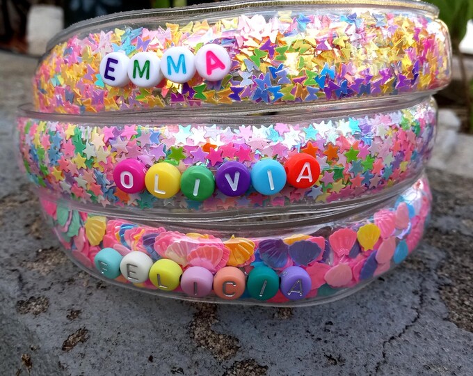 Christmas Name Shaker Tree-Santa-Reindeer-Bell-Clip or Headband-Snowman Personalized-Confetti Holiday-Glitte Sequin-Sparkle-Rainbow Birthday