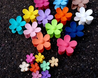 Small or Large Daisy Hair Claw Clips/Flowers Hair Clip/Summer Hair Claw/Claw Her gift/Acetate Hair Clip/Women And Girls/Colorful Hair Claw/