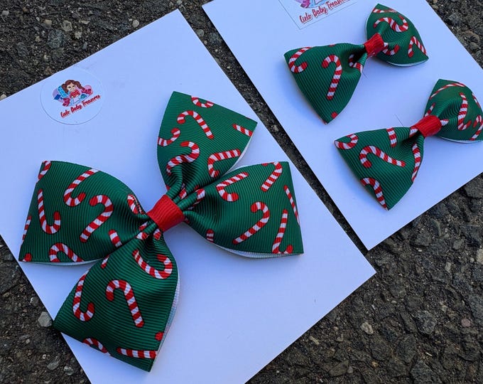 Candy Cane Hair Bow: Grosgrain Christmas Clip for Baby Girl-Red, Green and White